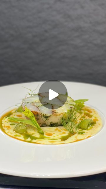 26K views · 1K likes | Rassem on Instagram: "Steamed Prawns with its concentrated oil and yuzu vinaigrette  #tigerprawns #shrimp #seafood #salad #starter #entree #entrée #apetizer #foodie #foodies #foodgasm #eatclean #eatlocal #platingskills #gastronomia #gastronomi #chefstable #cheflifestyle" Yuzu Vinaigrette, Prawn Starters, Salad Starter, Starter Recipe, Fish Salad, Chefs Table, Seafood Salad, Eat Local, Seafood