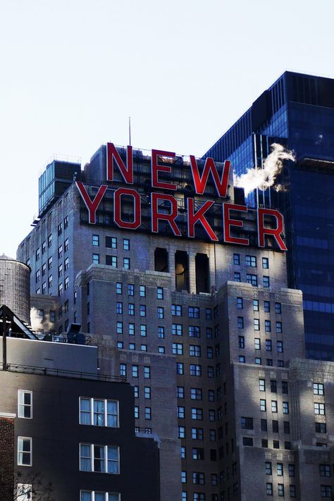 New York Party, Chelsea New York, New York Manhattan, Blue Building, New York Pictures, White Sky, City Wallpaper, Pictures Images, Blue Wallpapers