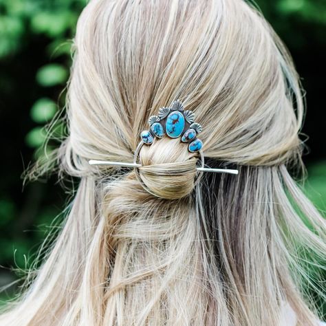 The perfect summer accessory is here! Hair pins are now available in sterling silver 😍 These work perfect for half up hair styles. I’ll have these available this upcoming week. . . . #hairpin #hairaccessories #hairjewelry #hairstyle #hairideas #bridalhair #festivalfashion #hairupdo #bohohair #goldenhillsturquoise #whitebuffaloturquoise #sterlingsilver Turquoise Hair Piece, Turquoise Hair Pin, Western Hair Accessories, Metalworking Jewelry, Up Hair Styles, Western Hair, Haute Bohemian, Half Up Wedding Hair, Antler Earrings