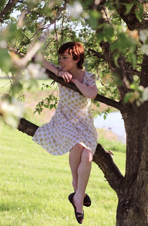 Call Me Maybe Apple Orchard Pictures, Cherry Orchard, Apple Season, 얼굴 그리기, Tree Pose, Sitting Poses, Poses Reference, Apple Orchard, Human Poses Reference