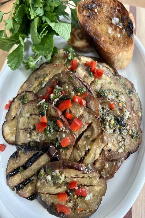 Easy Marinated Italian Grilled Eggplant (Melanzane Grigliate) Marinated Grilled Eggplant Recipes, Grilled Eggplant Pasta, Italian Eggplant Recipes, Grilled Eggplant And Zucchini Recipes, Grill Eggplant, Marinated Eggplant, Grilled Eggplant Salad, Sauteed Broccoli Rabe, Eggplant Melanzane