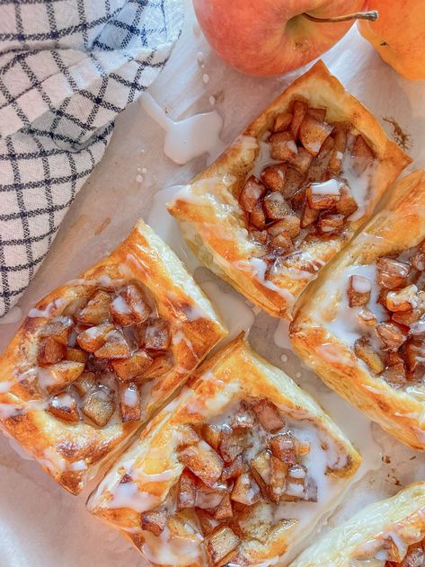 Cinnamon apple danishes made with puff pastry are flaky pastries filled with a sweet, spiced apple mixture. Homemade and baked until golden, they’re finished with a drizzle of icing or a sprinkle of powdered sugar, making them a delicious treat for breakfast or a snack. Apple Recipes With Puff Pastry, Apple Danish, Apple Cream Cheese, Pastries Recipes Dessert, Homemade Blueberry Muffins, Apple Pastry, Maple Recipes, Cool Morning, Apple Puff Pastry