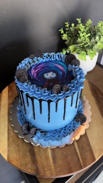 TikTok · Nickte Duarte Coraline Cake Ideas, Coraline Cupcakes, Coraline Birthday Party Ideas, Coraline Birthday Cake, Coraline Theme, Coraline Cake, Coraline Party, Coraline Birthday, Cake Halloween