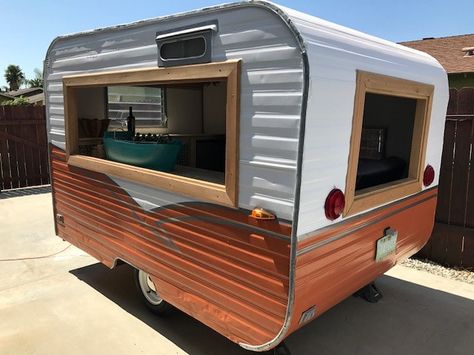 Vintage Camper Trailers For Sale - VINTAGE CAMPER TRAILERS Mobile Camper Bar Interior, Coffee Trailer For Sale, Food Trailer Interior, Camper Bar, Trailer Bar, Lightweight Trailers, Vintage Camper Interior, Camper Trailer For Sale, Coffee Trailer