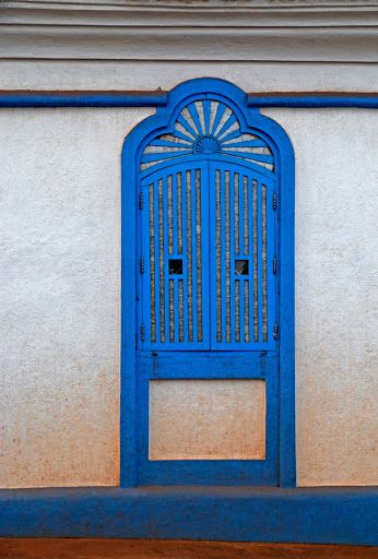 Goan Portuguese Houses, Goan Windows, Goa Architecture, Goan Architecture, Goan Houses, 2024 Manifestations, Goa Wedding, House Balcony, 15th August