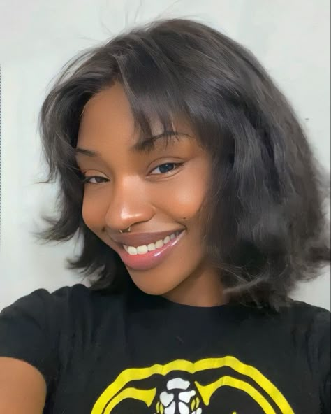 Bob Haircut With Bangs Black Women, Curtain Bangs Short Hair Black Women, Short Hair With Bangs Black Women, Neck Length Hairstyles For Black Women, Wolf Cut Black Women, Curtain Bangs Braids, Short Bob Black Hair, Honey Blonde Short Hair, Chin Length Hair With Layers