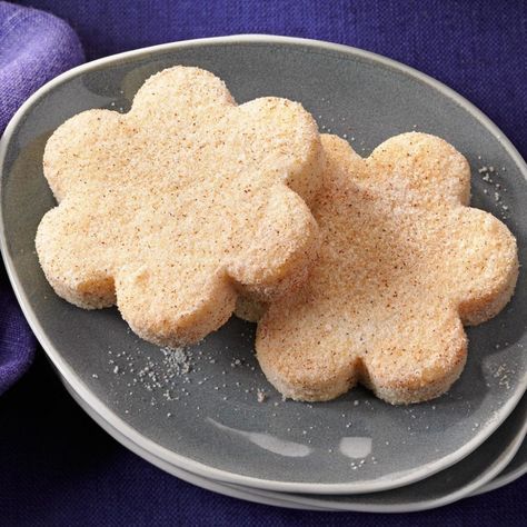 Cutout Cookies Recipe, Anise Cookie Recipe, Best Butter Cookie Recipe, Rosemary Shortbread Cookies, Anise Cookies, Cut Out Cookie Recipe, Soft Cookies, Cutout Cookies, Italian Pastries