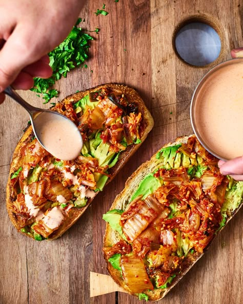 Avocado Toast Recipe, Gut Health Recipes, Kimchi Recipe, Toast Recipes, Fermented Foods, Kimchi, Lunch Recipes, Avocado Toast, Health Food