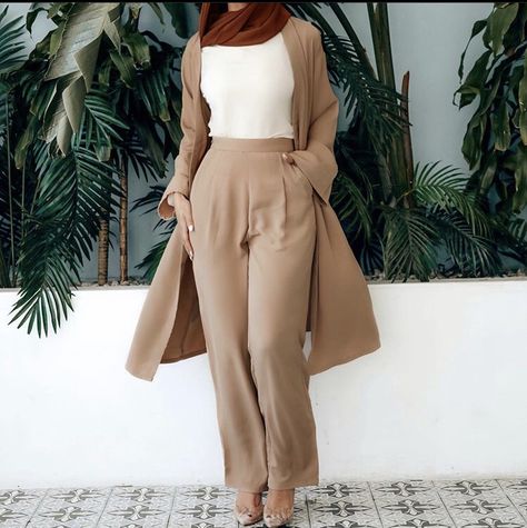 Modest Fashion Pants, Brown Outfit Hijab, Veiled Collection, Modest Outfits Muslim, Modest Summer Fashion, Wide Leg Pants Outfit, Trendy Outfits Indian, Shabby Chic Clothes, Beige Outfit