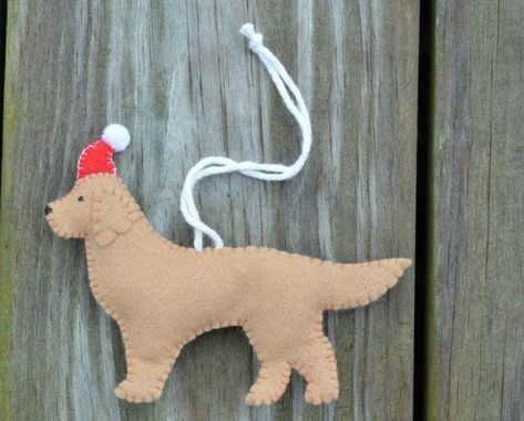 Felt Golden Retriever, Golden Retriever Ornament, Golden Retriever Gifts, Golden Retriever Christmas, Felt Dogs, Dog Crafts, Golden Retriever Puppy, Felt Christmas Ornaments, Retriever Puppy