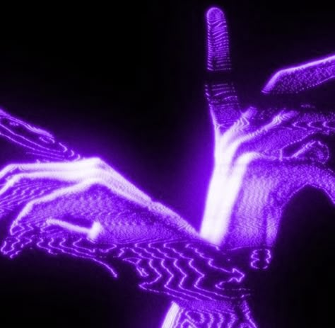 Purple Aesthetic Cybercore, Purple Aesthetic Long Widget, Purple Robot Aesthetic, Cybercore Purple Aesthetic, Cyberpunk Purple Aesthetic, Y2k Purple Icons, Purple Cybercore Aesthetic, Purple Pfp Y2k, Purple Y2k Pfp