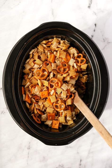 This Crock Pot Chex Mix recipe is a great way to prepare big batches of the delicious snack mix we all known and love. Crispy, savory, and perfect for gifting, you're not going to want to use any other method ever again! Chex Mix Crock Pot, Savory Chex Mix Recipes, Fall Chex Mix Recipes, Gluten Free Chex, Fall Slow Cooker Recipes, Homemade Chex Mix, Chex Mix Recipe, Chex Mix Recipes, Chex Mix