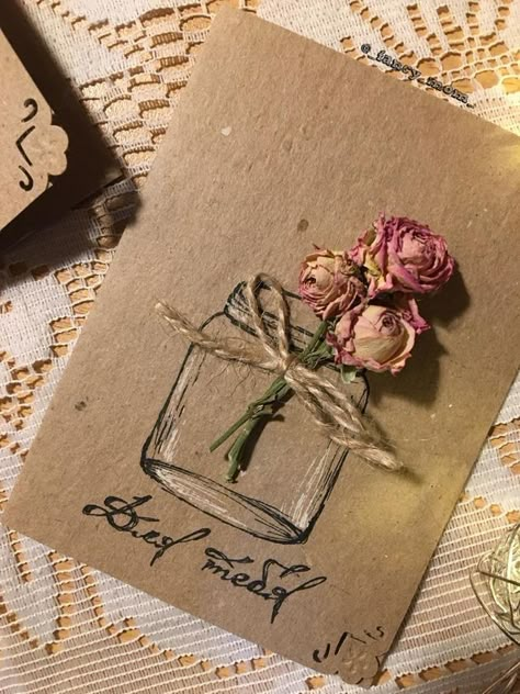 Dried Flowers Diy, Pressed Flower Crafts, Personalised Gifts Diy, Diy Birthday Gifts For Friends, Diy Journal Books, Gifts Wrapping Diy, Book Art Diy, Easy Diy Art, Diy Journal