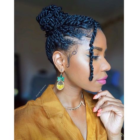 Updo Cabello Natural, Double Strand Twist, Two Strand Twist Hairstyles, Flat Twist Hairstyles, Protective Hairstyles For Natural Hair, Natural Hair Twists, Twist Styles, Mini Twists, Hair Twist Styles