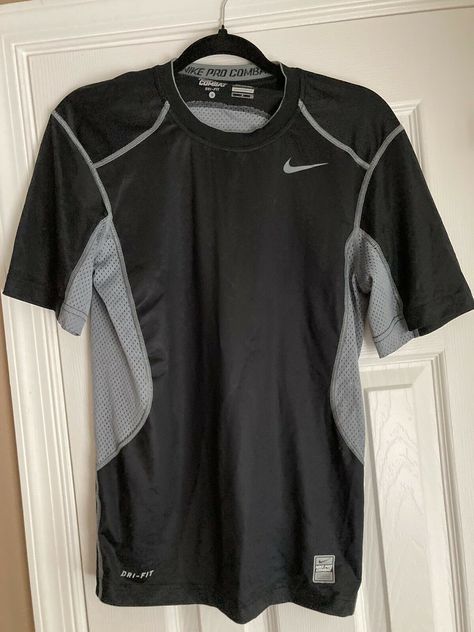 Nike Pro Combat Dri-Fit Size Small Black Shirt. Condition is "Pre-owned". Shipped with USPS First Class. Nice shirt. No returns! Long Sleeves Shirts, Clothes Nike, Nike Shirt Outfit, Black Nike Shirt, Sport Shirts, Nike Pro Combat, University Outfit, Nike Tshirt, Nike Pros