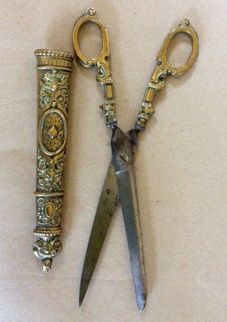 Antique Scissors, Fabric Shears, Vintage Scissors, Tailor Scissors, Vintage Sewing Notions, Sewing Scissors, Embroidery Tools, Antique Sewing Machines, Antique Tools