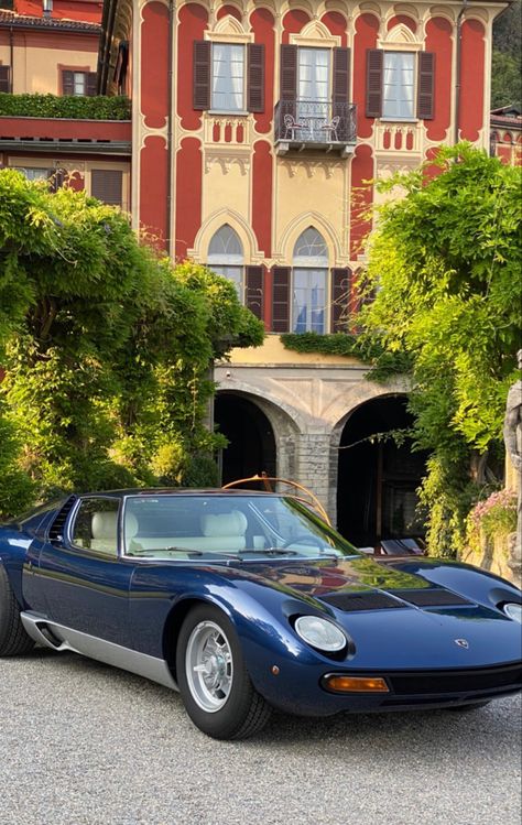 Old Lamborghini, Lamborghini Aesthetic, Lambo Miura, Vintage Lamborghini, Classic Icon, Lamborghini Miura, Lamborghini Cars, Most Expensive Car, Classy Cars