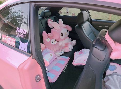 Sanrio Car Interior Ideas, My Melody Car Accessories, Sanrio Car Interior, Sanrio Car Accessories, Hello Kitty Car Interior, Pink Car Aesthetic, Kawaii Cars, Car Decor Pink, Car Decor Aesthetic