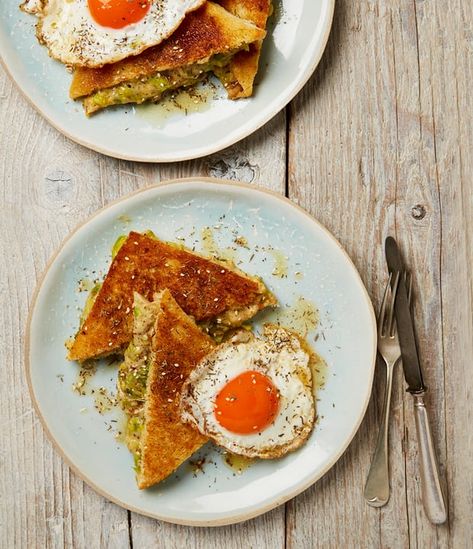 Yotam Ottolenghi’s sort-of-croque madame. (wz corn tortilla??) Ottolenghi Eggs, Broccoli Recipes Easy, Breakfast Receipts, Tomato And Avocado Salad, Otto Lenghi, Recipes Eggs, Yotam Ottolenghi Recipes, Food For Health, My Little Paris