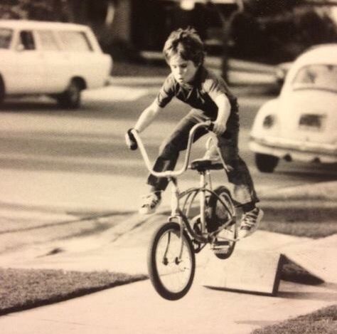 '70's bike jump ramp inspired by Evel Knievel Vintage Bmx Bikes, Velo Vintage, Vintage Cycles, I Want To Ride My Bicycle, Custom Bicycle, Bike Repair, Bmx Bikes, Oh Yeah, Vintage Bicycles