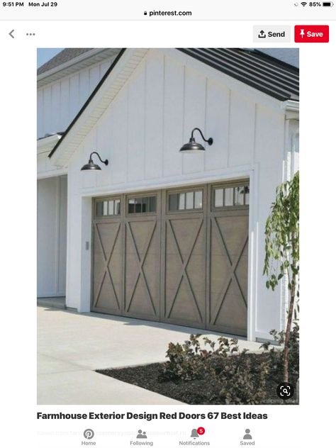 Beautiful Garage, Modern Garage Doors, Farmhouse Garage, Garage Door Styles, Farmhouse Exterior Design, Modern Farmhouse Diy, Garage Exterior, Garage Door Design, Modern Garage