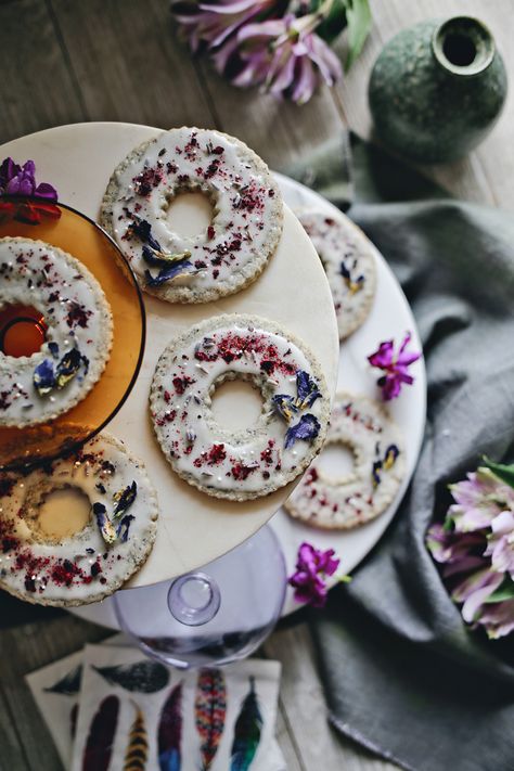 Lavender & Blue Pea Flower Shortbread Cookies — DINE X DESIGN Flower Shortbread Cookies, Flower Shortbread, Blue Pea Flower, Cookie Glaze, Butterfly Pea Tea, Butterfly Pea Flower Tea, Butterfly Tea, Shortbread Cookie Recipe, X Design