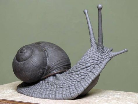 Snail Art, Pottery Animals, Sculptures Céramiques, Sculpture Projects, Keramik Design, Sculpture Metal, Clay Animals, Ceramic Animals, Sculpture Clay