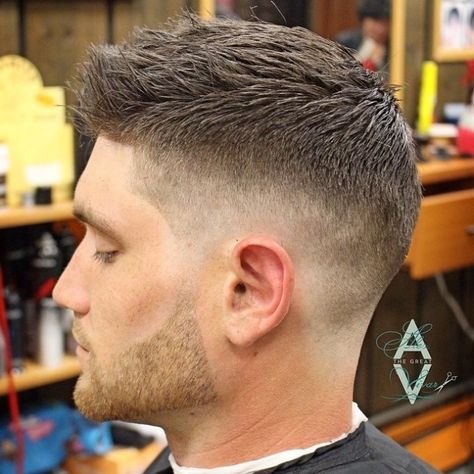 Spiky Top with Mid Fade Short Taper Fade, Barber Haircuts, High Fade Haircut, Mens Hairstyles Fade, Cool Short Hairstyles, Mens Fade, Faded Hair, A Haircut, Mens Haircuts Fade