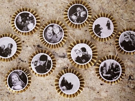 Diy Paper Fan, Diy Photo Ornaments, Christmas Ornaments Ideas, Christmas Diy Ornaments, Photography Crafts, Photo Crafts, Picture Ornaments, Paper Rosettes, Ornaments Ideas