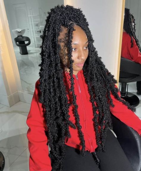 80 Butterfly Locs Hairstyles Perfect for 2024 Butterfly Locs With Rubber Bands, Half Up Half Down Butterfly Locs, Butterfly Locs Hairstyles, Butterfly Locks, Hairstyle Braided, Waterfall Braid Hairstyle, Latest Hair Braids, Butterfly Locs, Faux Locs Hairstyles