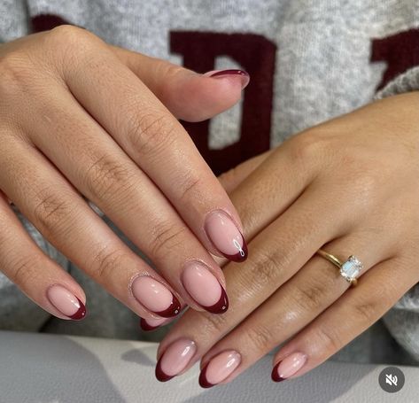 Burgundy Biab Nails, Short Burgundy Nail Ideas, Burgundy Tip Nails, Burgundy French Nails, Maroon French Tip Nails, Dark Red French Tip, Burgundy French Tip Nails, Biab Designs, Dark Red French Tip Nails