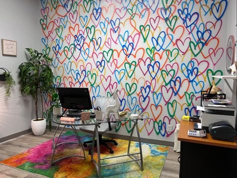 Graffiti krylon heart accent office wall Graffiti Bedroom, Graffiti Room, Graffiti Heart, Bedroom Wall Designs, Girl Bedroom Designs, Graffiti Wall Art, Graffiti Wall, Heart Wall, Office Walls