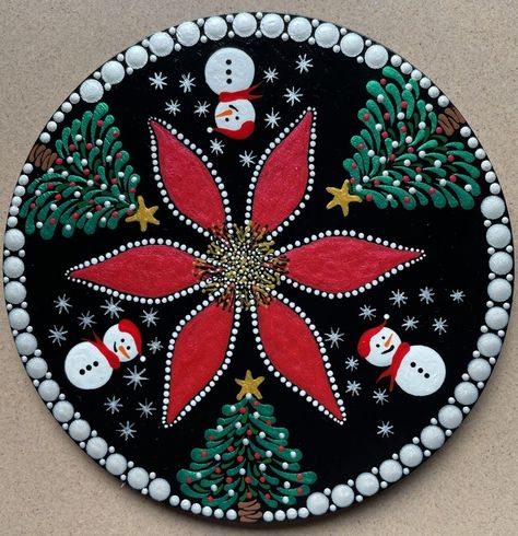 Dot Mandalas for Beginners | This is intended for a wreath center Dot Christmas Wreath, Poinsettia Dot Painting, Christmas Dot Painting, Dot Painting Patterns For Beginners, Christmas Dot Art, Christmas Ornament Dot Art, Christmas Dotting, Dot Painted Snowflakes, Poinsettia Dot Mandala