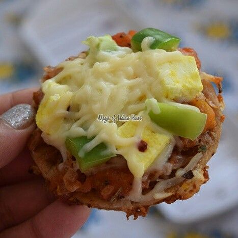 MINI BHAKRI PIZZA - KIDS SPECIAL PARATHA PIZZA WITH HOMEMADE SAUCE   Watch video: https://youtu.be/Oiv0r_DTcDU   Read recipe: http://www.magicofindianrasoi.com/2017/04/mini-bhakri-pizza-kids-special-Paratha-pizza-with-homemade-sauce.html   #gujaratifood #kidsrecipe #yummy #nomnom  #recipe #indianfood #IndianFoodBlogger #Indianfoodchannel #MagicofIndianRasoi #MOIR Gujarati Recipes, Homemade Sauce, Watch Video, Baked Potato, Indian Food Recipes, Nom Nom, Mashed Potatoes, Snack Recipes, Pizza