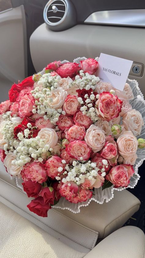 Luxury Flower Bouquets, Boquette Flowers, Flowers Bouquet Gift, Nothing But Flowers, Flower Therapy, Beautiful Bouquet Of Flowers, Beautiful Flower Arrangements, Luxury Flowers, Beautiful Bouquet