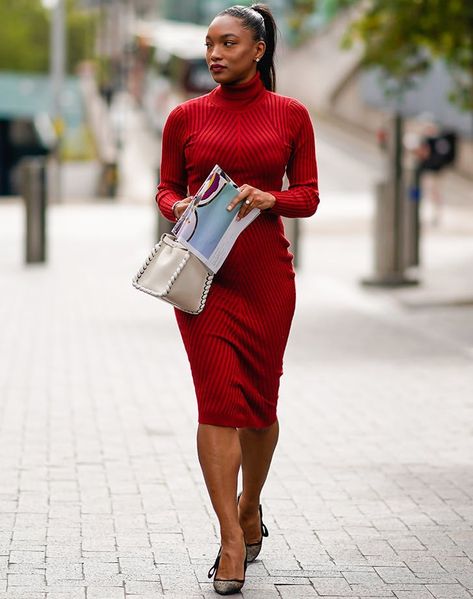 #outfitideas #winterfashion #fashiontrends #winterfashion #purewow Red Sweater Dress Outfit, Casual Outfits Cold Weather, Casual Outfits Cold, High Heel Hacks, Heel Hacks, Winter Aesthetic Outfit, Combat Boots Platform, What To Wear With Leggings, Outfit Ideas For Black Women