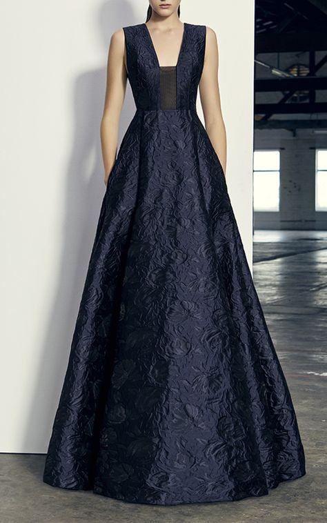 Bryce Floral Brocade Gown by ALEX PERRY for Preorder on Moda Operandi Alex Perry, Elegant Dresses Classy, Couture Gowns, Gorgeous Gowns, Beautiful Gowns, Elegant Outfit, Dress Patterns, Pretty Dresses, Elegant Dresses