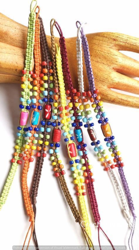 Crochet projects-crochet patterns free crochet tutorial Beaded String Bracelets, Bali Coconut, Macrame Jewellery, Colorful Bead Bracelets, Ankle Bracelets Diy, Bracelets For Boyfriend, Bracelets Adjustable, Bracelet Rainbow, Diy Bracelets Tutorials