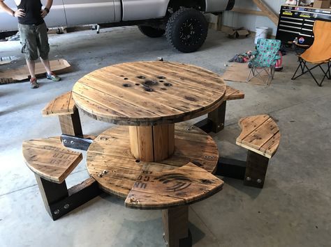 Spool Bench, Wood Spool Tables, Wire Spool Tables, Cable Spool Tables, Wooden Spool Tables, Wooden Spool Projects, Drink Tables, Spool Table, Table Palette