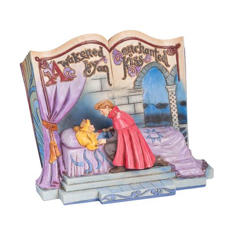 Disney Traditions by Jim Shore Storybook Figurines Jim Shore Disney, Deco Disney, Disney Letters, Enchanted Book, Disney Enchanted, Disney Figures, Disney Rooms, Disney Figurines, Disney Ornaments