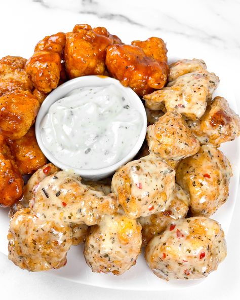 Air Fried Boneless Wings Allie Carte Dishes, Healthy Super Bowl Snacks, Boneless Wing Recipes, Buffalo Wild Wings Sauces, Healthy Super Bowl, Air Fried Chicken Tenders, Hot Chicken Recipe, Blue Recipes, Boneless Chicken Wings