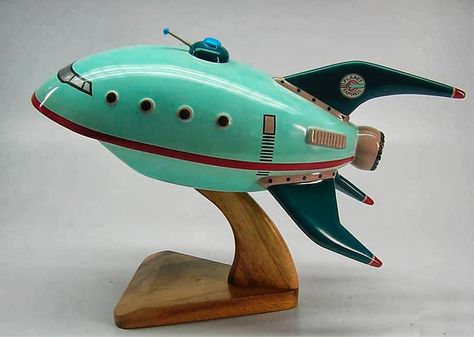 Classic streamlined rocket toy - Dark Roasted Blend: Glorious Retrofuture from… Atomic Space Age, Retro Rocket, Space Toys, Atomic Age, Vintage Space, Design Industrial, Vinyl Toys, Futurama, Retro Futuristic