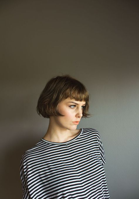 French Bob With Micro Bangs, 20s Bob, French Bob Haircut With Bangs, Pixie Fringe, French Bob Haircut, Very Short Bangs, Different Face Shapes, French Bob, Haircut With Bangs