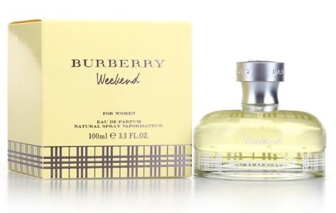 Burberry Weekend for Women by Burberry Review How To Apply Perfume, Burberry Weekend, Popular Perfumes, Feminine Fragrance, Perfume Reviews, Perfume Brands, Bottle Sizes, Peach Blossoms, Fragrance Design