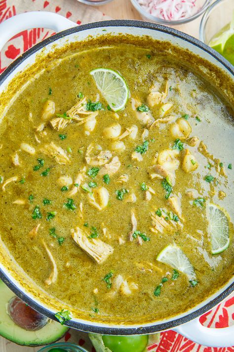 Pozole Verde de Pollo (Green Mexican Hominy and Chicken Soup) Green Mexican Soup, Soups Made With Hominy, Latino Chicken Soup, Mexican Pazole Soup, Green Chili Pozole Recipe, Chicken Green Pozole Recipe, Tomatillo Soup Recipes, Pazole Soup Mexican Posole Chicken, Green Chile Posole Chicken