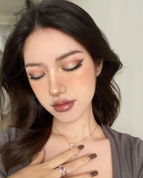 Glam Asian Makeup, Make Up Ideas For Wedding Guest, Asian Glam Make Up, Makeup Asia, Makeup Layout, Ball Makeup, Asian Makeup Looks, Ethereal Makeup, Pinterest Makeup