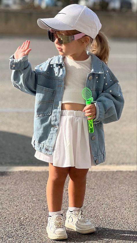 Toddler Style, Trendy Kids Outfits, Kids Ootd, Girl Toddler, Tomboy Outfits, September 8, Trendy Kids, Girls Style, Toddler Girl Outfits