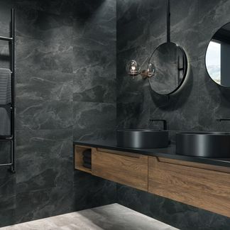 Bathroom Floor Wall Tiles, Light Gray And Black Bathroom, Dark And Wood Bathroom, Dark Wet Room, Grey Bathroom Tiles Colour Schemes, Black Tile Bathroom Floor Color Schemes, Small Bathroom Dark Walls, Black Slate Bathroom, Tiles Combination Bathroom