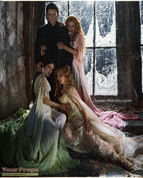 Dracula Brides, Queen Vampire, Dracula Film, Dracula's Brides, Blonde Goth, Gothic Wedding Theme, Blonde Bride, Vampire Bride, Vampire Pictures