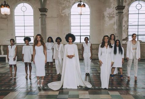 "Every woman who looked at this photo became a powerful witch." -Mallory Ortberg Solange's wedding forever. Solange Knowles Wedding, Solange Wedding, Wedding Dress Reveal, Tina Knowles, Party Fotos, Group Of Women, Maid Of Honour Dresses, Solange Knowles, Wedding Dress Pictures